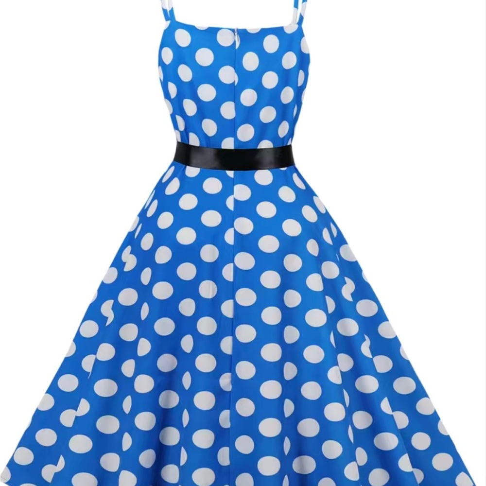Dress - Picture 2 of 4